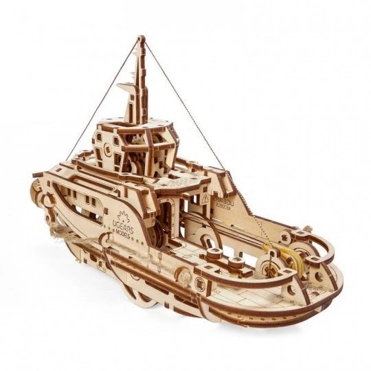 Model statku holownika ze sklejki