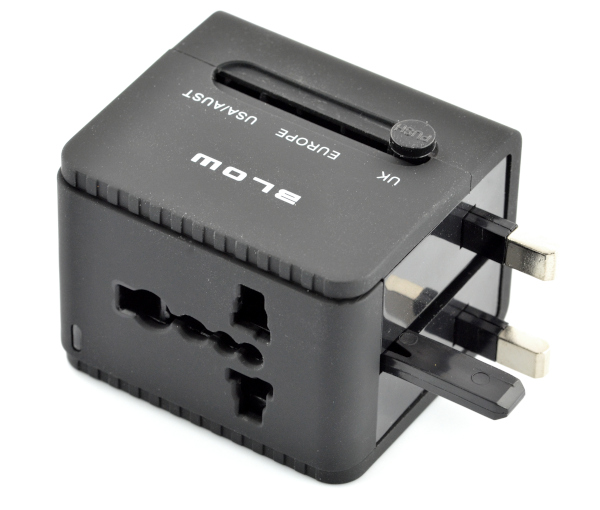 Wtyk do gniazda sieciowego uniwersalny z USB - Blow WS-30