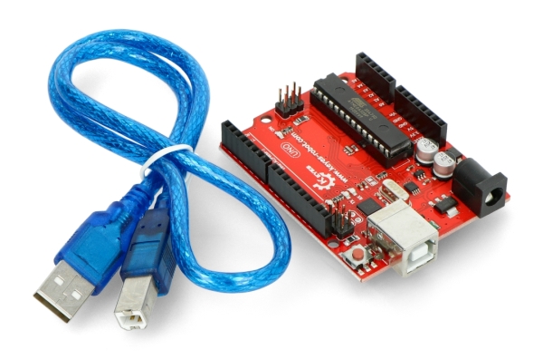 Zestaw zawiera także przewód połączeniowy USB.
