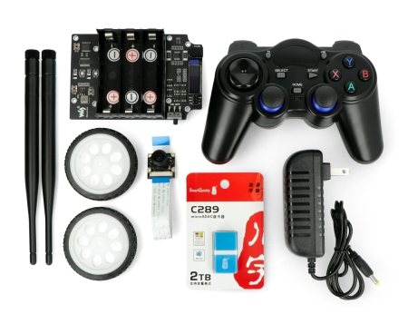 Zestaw zawiera gamepad do sterowania robotem.