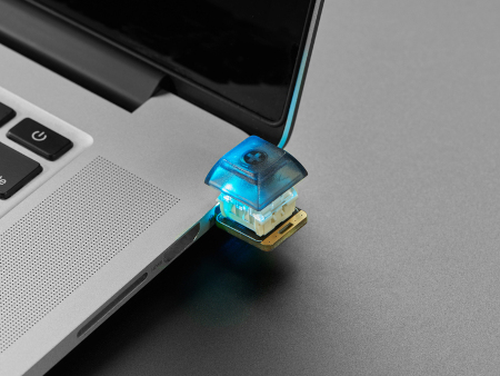 Zastosowanie NeoKey Trinkey od Adafruit.