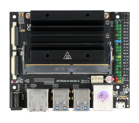 Nvidia Jetson Nano Dev Kit od Waveshare.