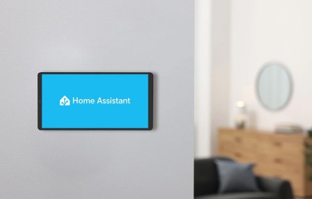 Shelly Wall Display X2 - inteligentny panel sterowania z przekaźnikiem 5 A WiFi/Bluetooth + czujnik BLU H&T - czarny