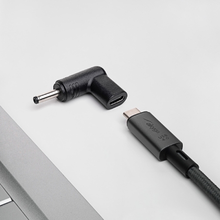 Adapter Akyga AK-ND-C05 to wygodne rozwiązanie umożliwiające ładowanie laptopów wyposażonych w złącze 3,5 x 1,35 mm za