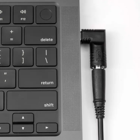 Adapter DC 7,9 x 5,5 mm + pin na USB typu C od firmy Akyga