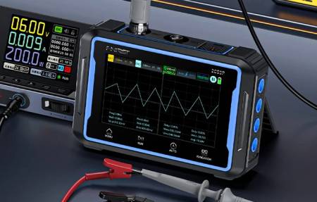 Oscyloskop przenośny FNIRSI 2C53P 3w1 z mutimetrem i generatorem sygnału 50 MHz 2 kanały
